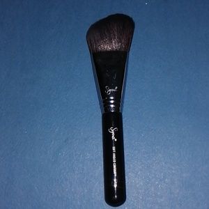 Sigma soft angled contour brush F23
